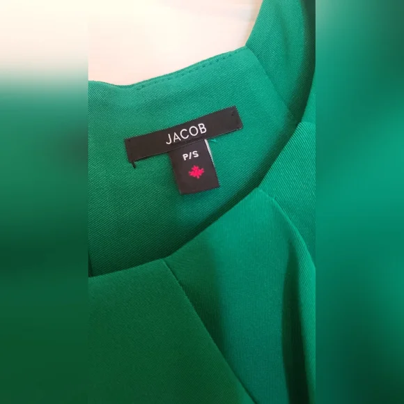 Robe chic - Picture 3 of 3